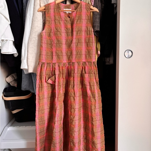 Sleeveless Button-Down Midi Dress by Amente - Picture 4 of 11